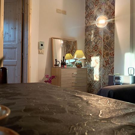 Villa Marysa Studio Apartment Giardini Naxos Bagian luar foto