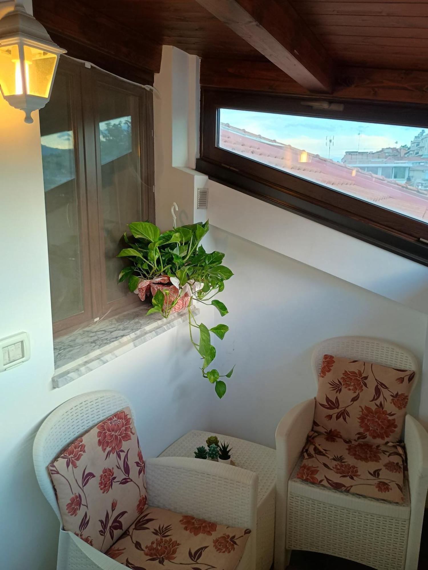 Villa Marysa Studio Apartment Giardini Naxos Bagian luar foto
