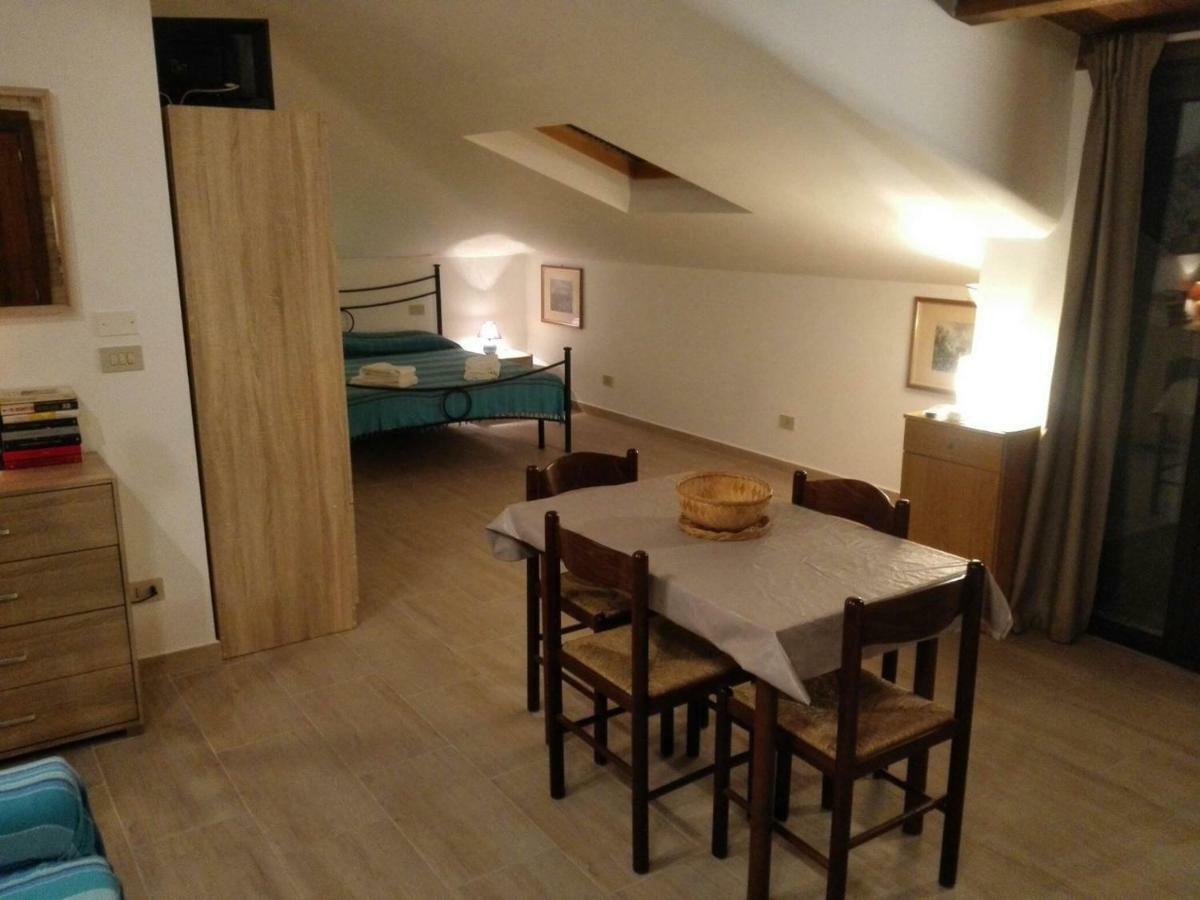Villa Marysa Studio Apartment Giardini Naxos Bagian luar foto