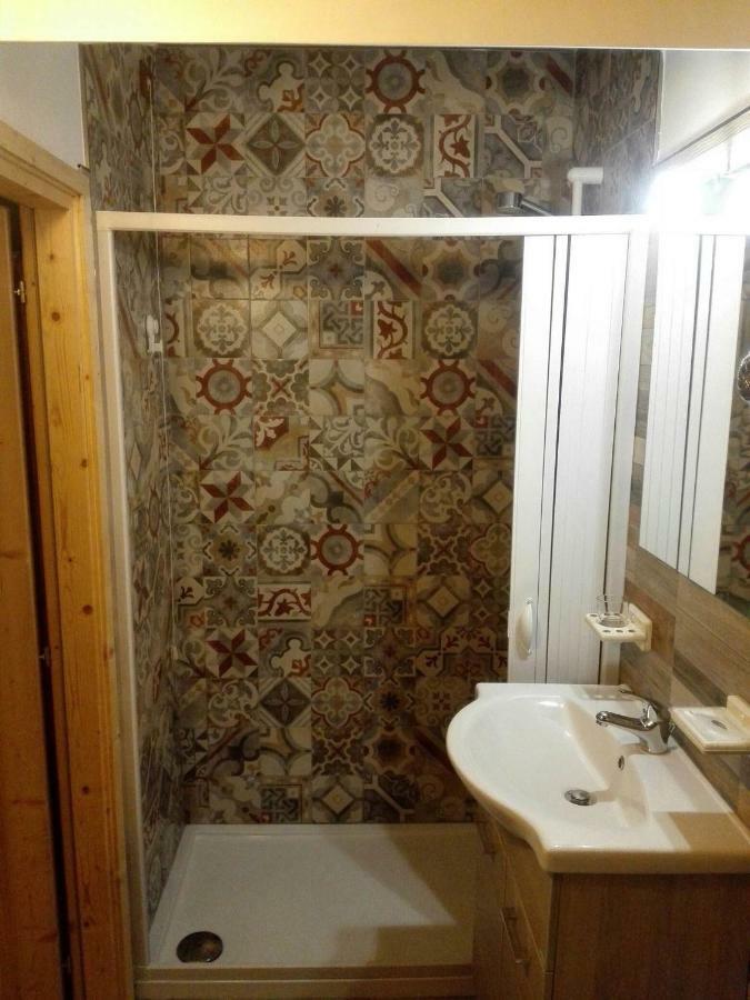 Villa Marysa Studio Apartment Giardini Naxos Bagian luar foto