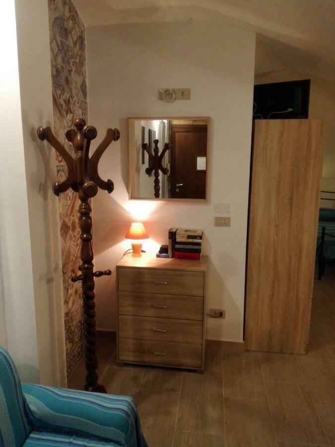 Villa Marysa Studio Apartment Giardini Naxos Bagian luar foto