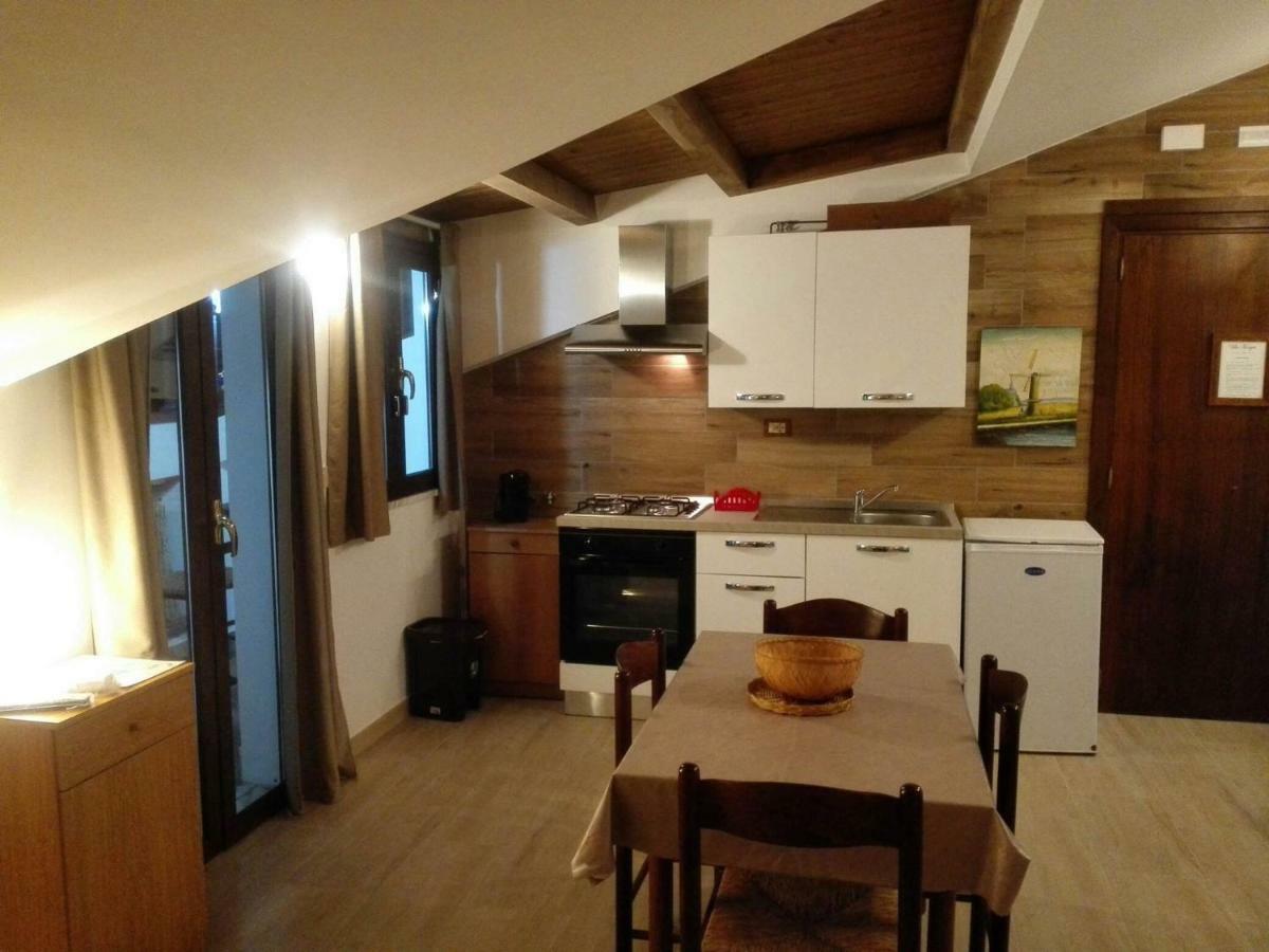 Villa Marysa Studio Apartment Giardini Naxos Bagian luar foto