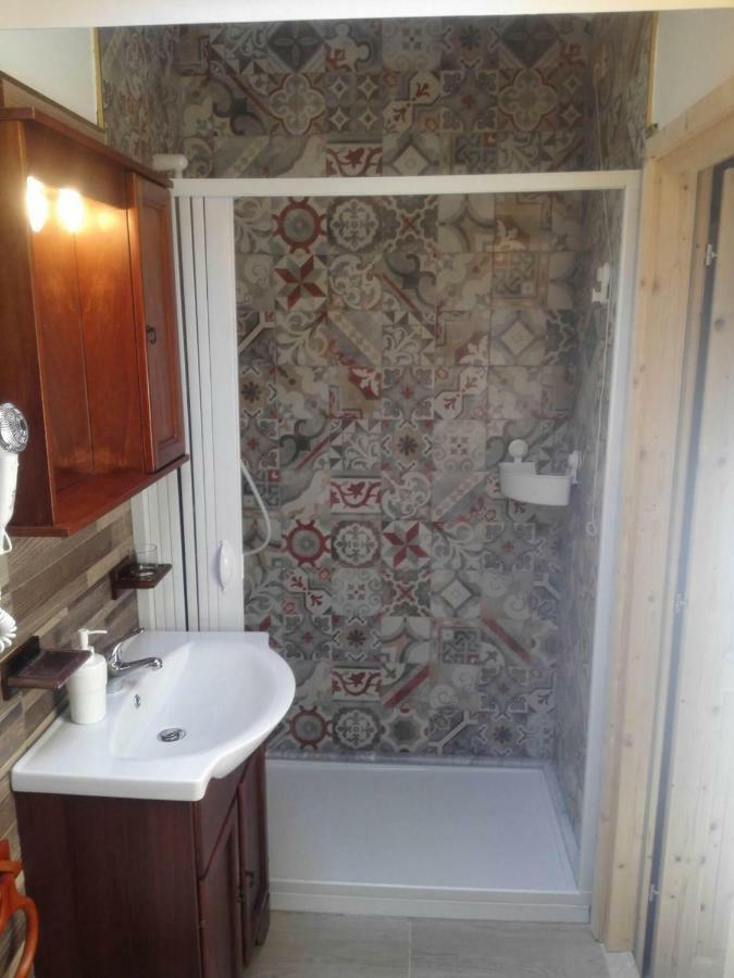 Villa Marysa Studio Apartment Giardini Naxos Bagian luar foto